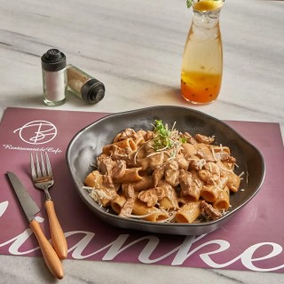Rigatoni Beef & Mushroom