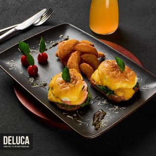 Salmon Benedict