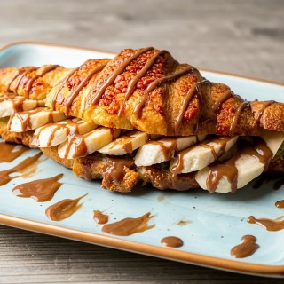 CHOCOLATE & BANANA CROISSANT